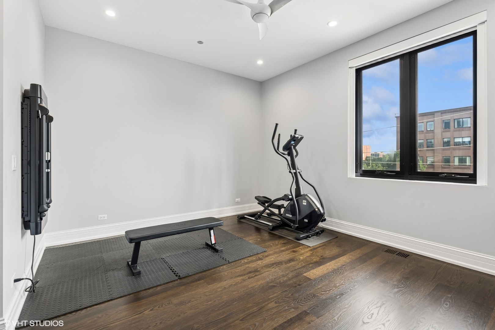 20 North Loomis Street, Unit A Chicago, IL 60607 - Photo 28 of 47