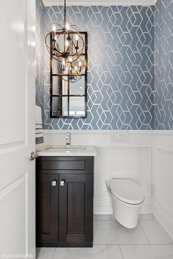 20 North Loomis Street, Unit A Chicago, IL 60607 - Photo 35 of 47