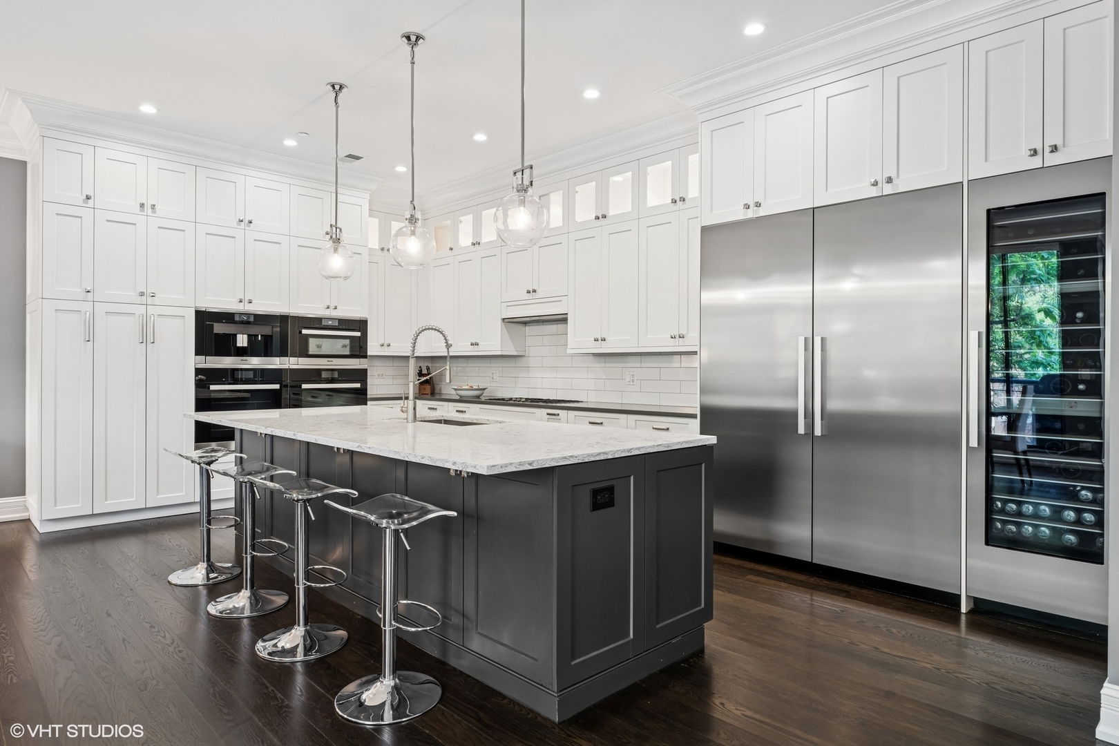 20 North Loomis Street, Unit A Chicago, IL 60607 - Photo 9 of 47