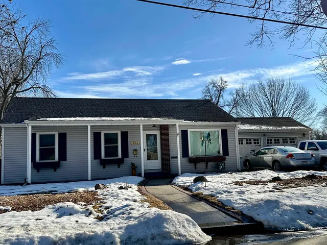 $250,000 | 392 River Drive, Appleton, WI 54915