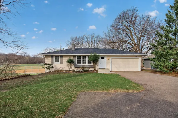 $535,000 | 5330 Manitou Road, Tonka Bay, MN 55331