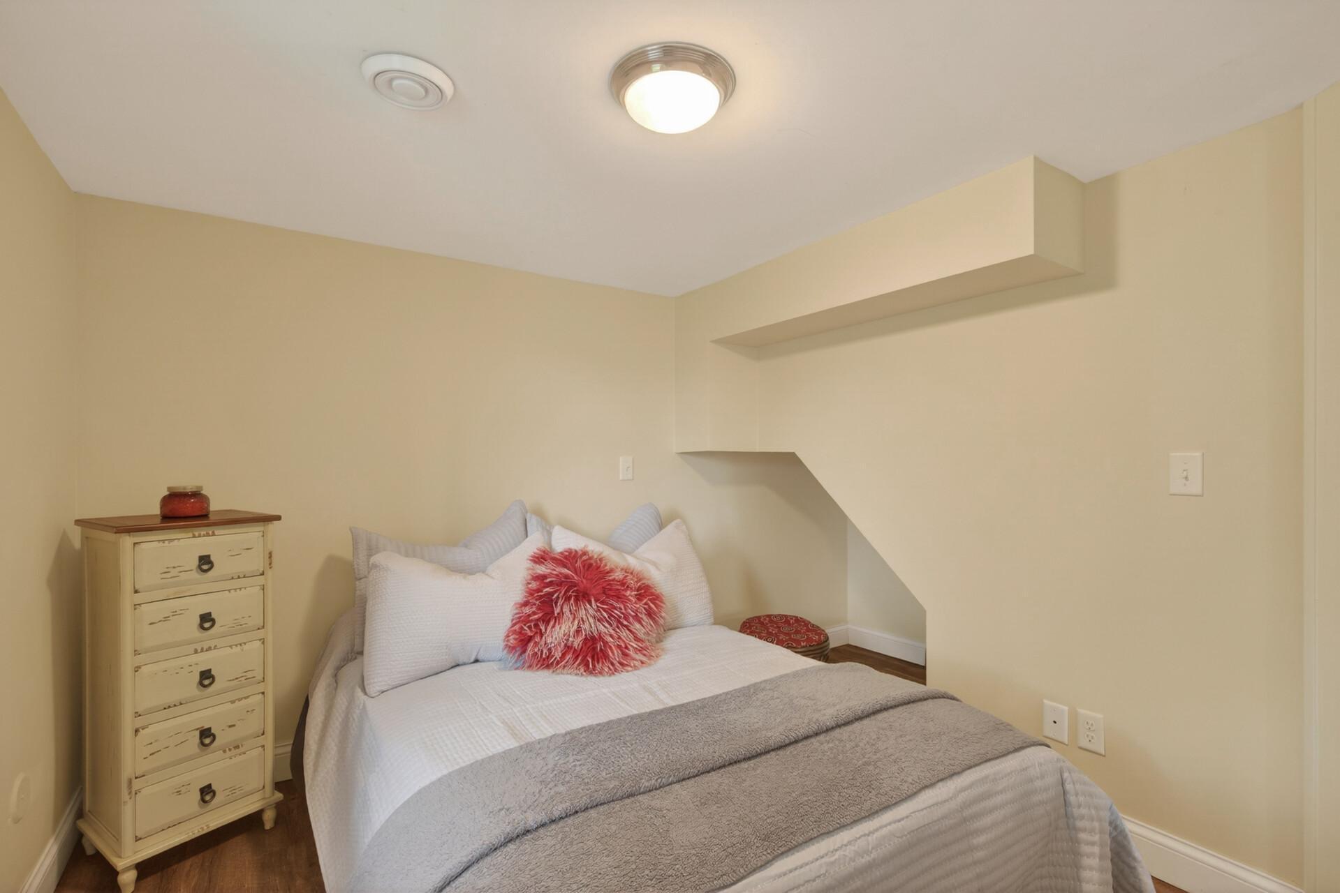 5330 Manitou Road Tonka Bay, MN 55331 - Photo 39 of 71