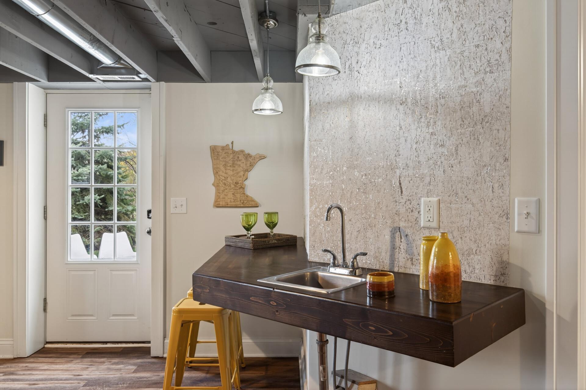 5330 Manitou Road Tonka Bay, MN 55331 - Photo 10 of 71