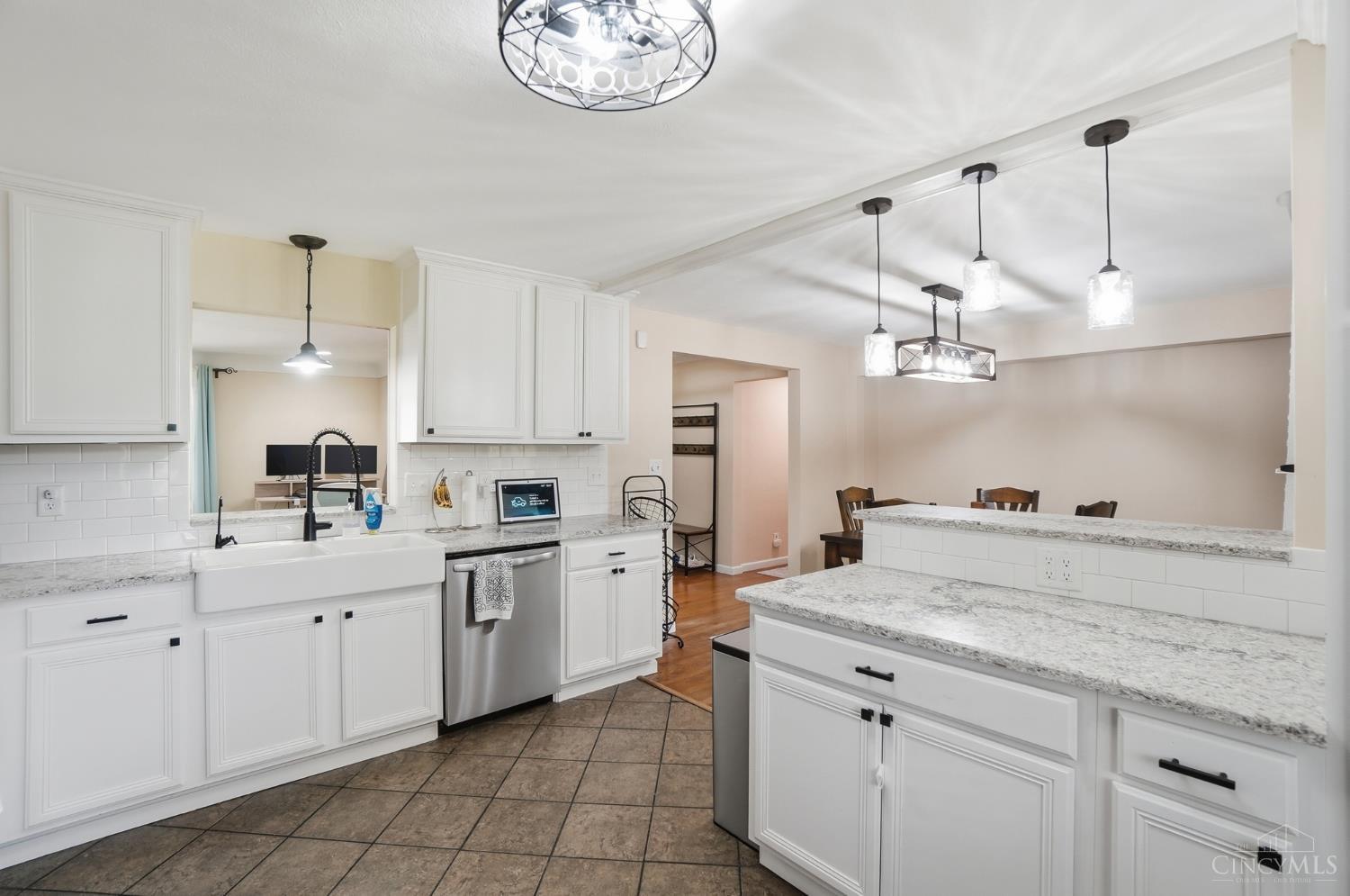 3924 Rexford Road Dayton, OH 45430 - Photo 15 of 51