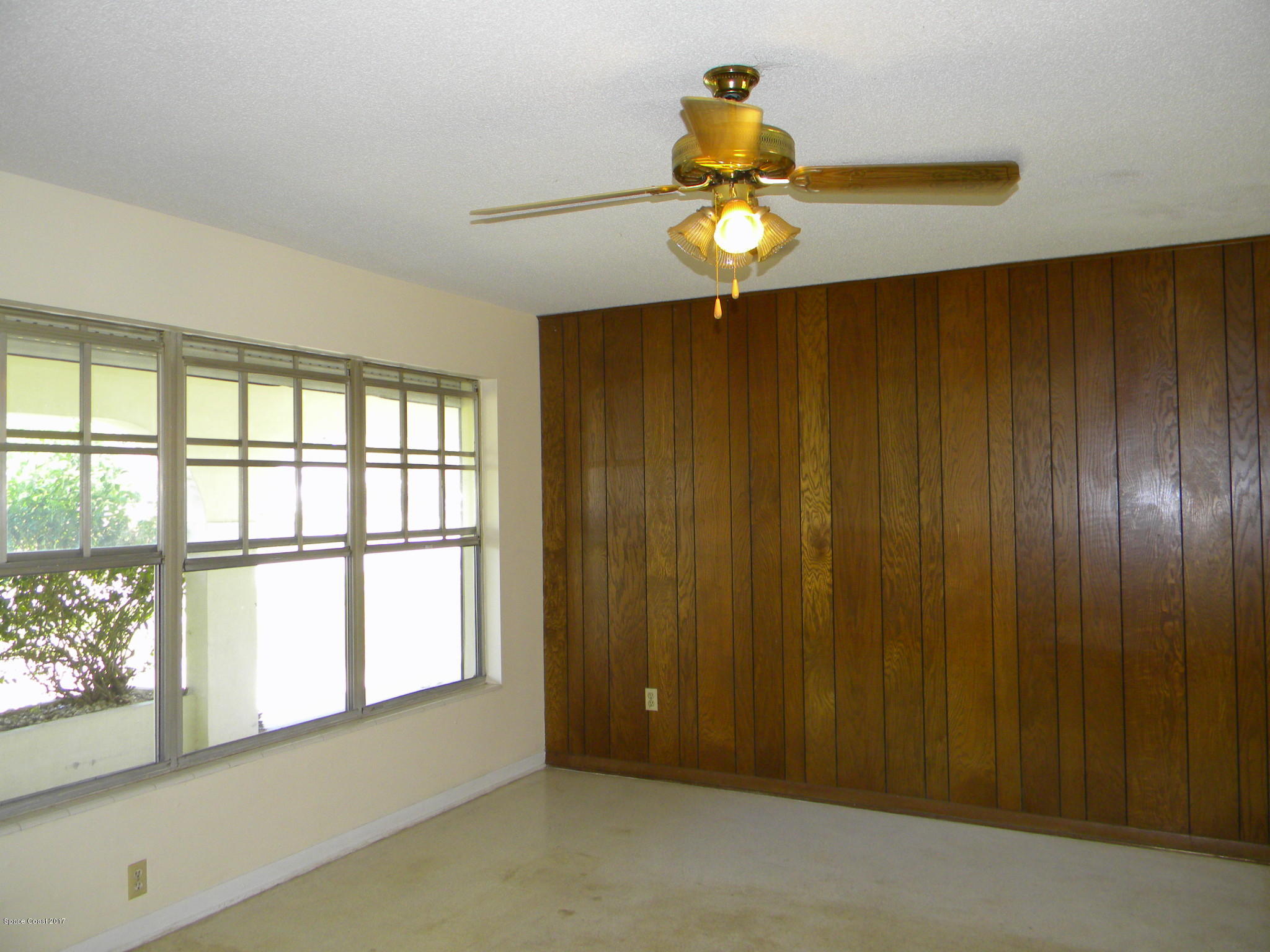 822 Angle Street Northeast Palm Bay, FL 32905 - Photo 3 of 13 Living Room View 1