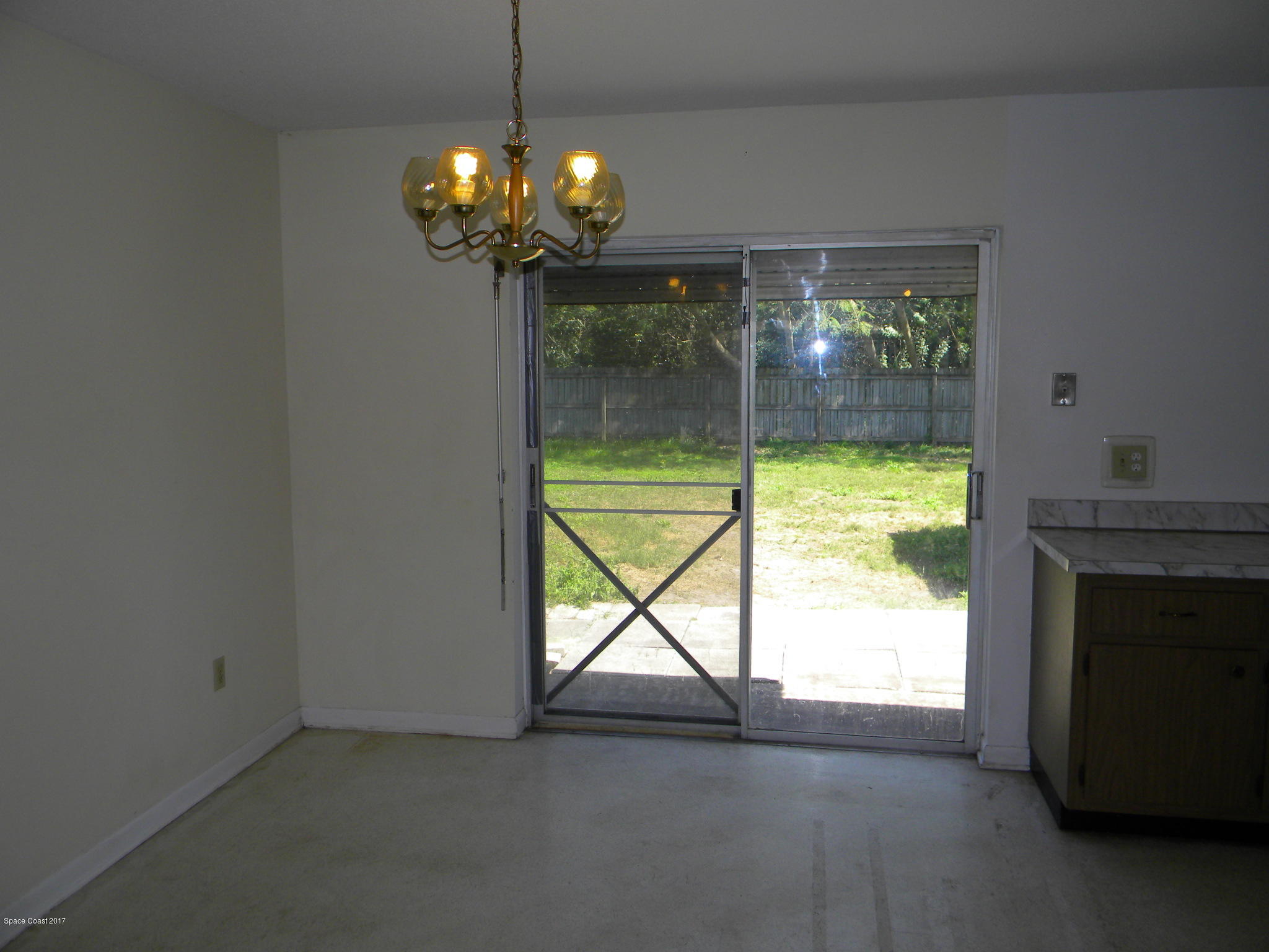 822 Angle Street Northeast Palm Bay, FL 32905 - Photo 6 of 13 Dining Area