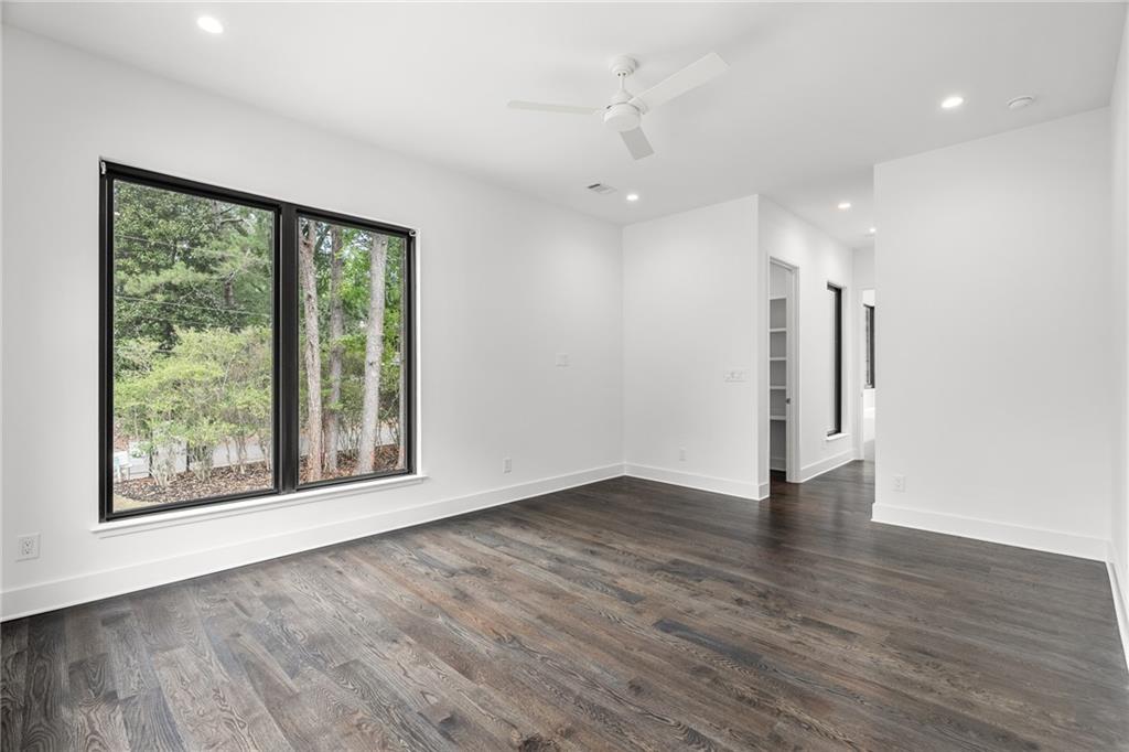 19 Spruell Springs Road Atlanta, GA 30342 - Photo 13 of 32