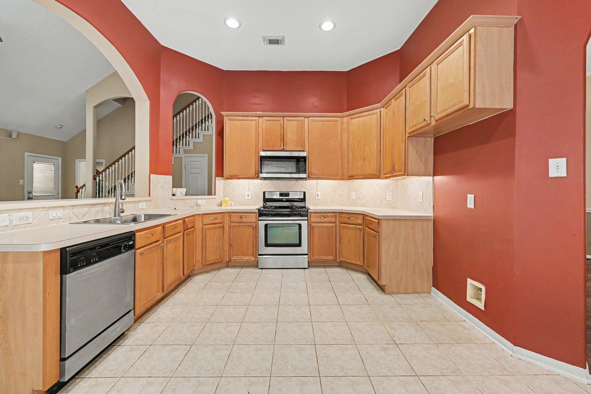 5711 Shady Hollow Court Rosharon, TX 77583 - Photo 8 of 28