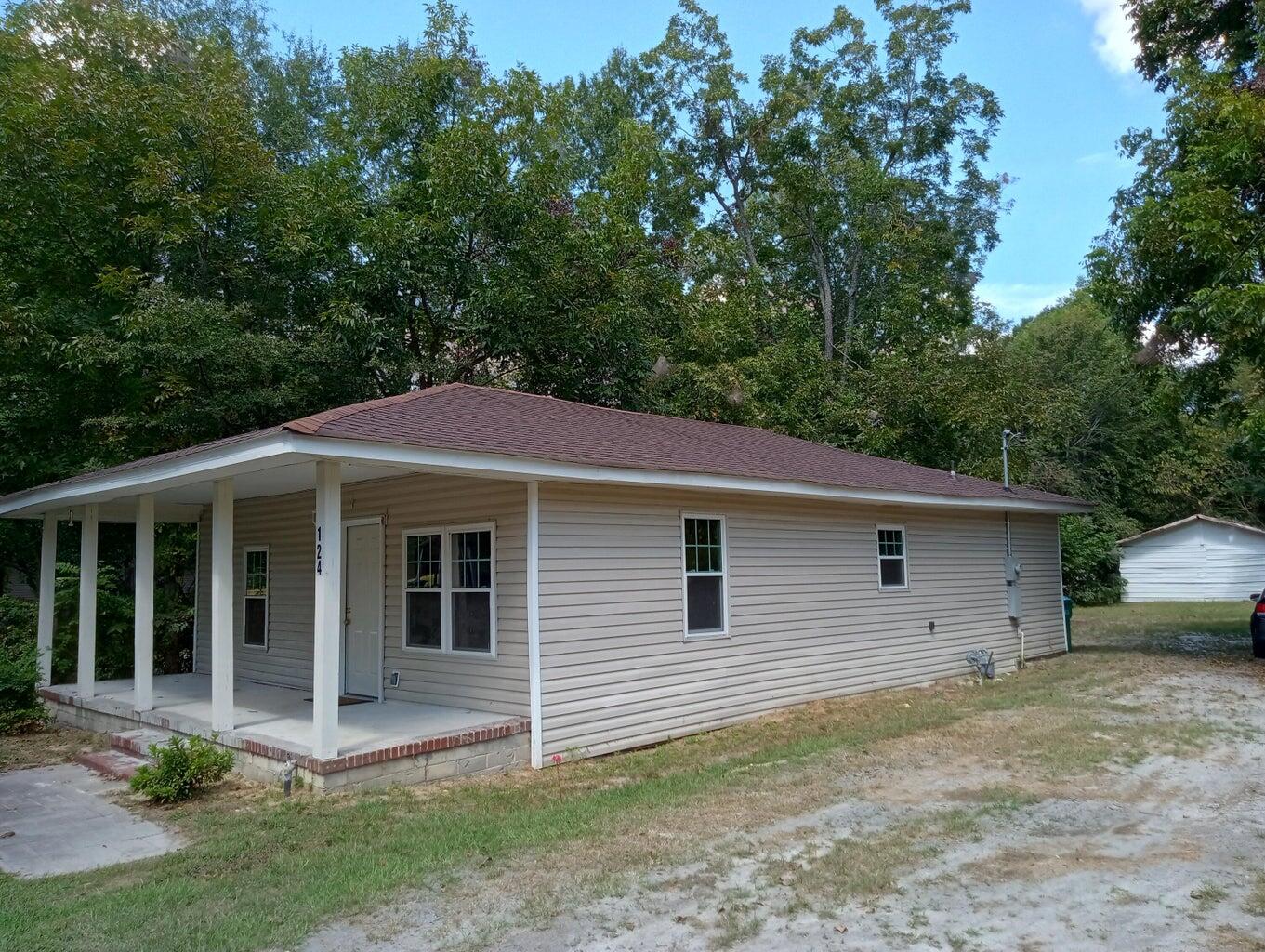 124 West Street Thomson, GA 30824 - Photo 3 of 13 Side of house