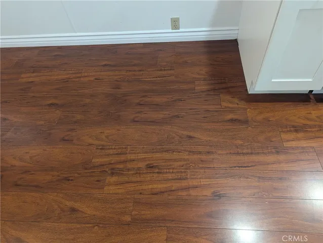 a view of room with an empty space