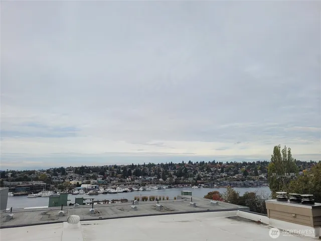 $475,000 | 2827 Franklin Avenue East, Unit N9, Seattle, WA 98102