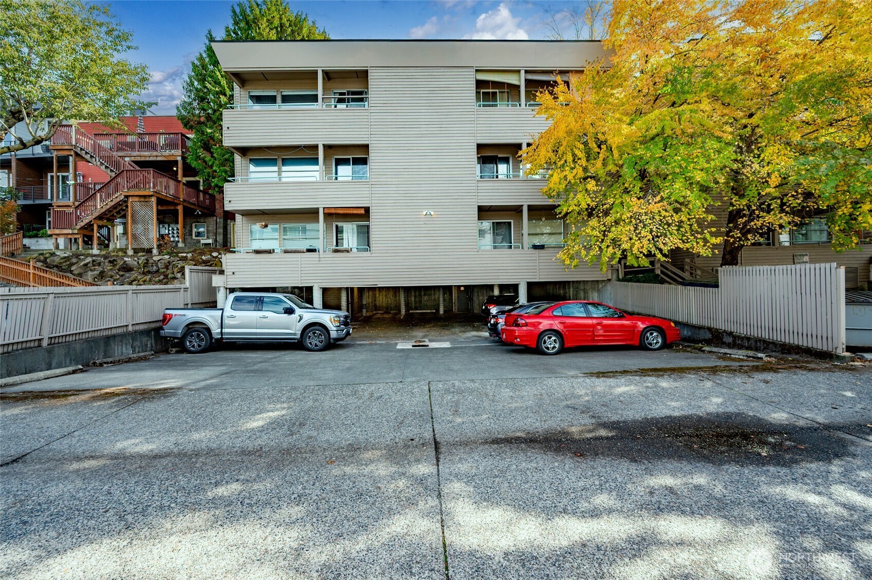 2827 Franklin Avenue East, Unit N9 Seattle, WA 98102 - Photo 21 of 23 a car parked in front of a house