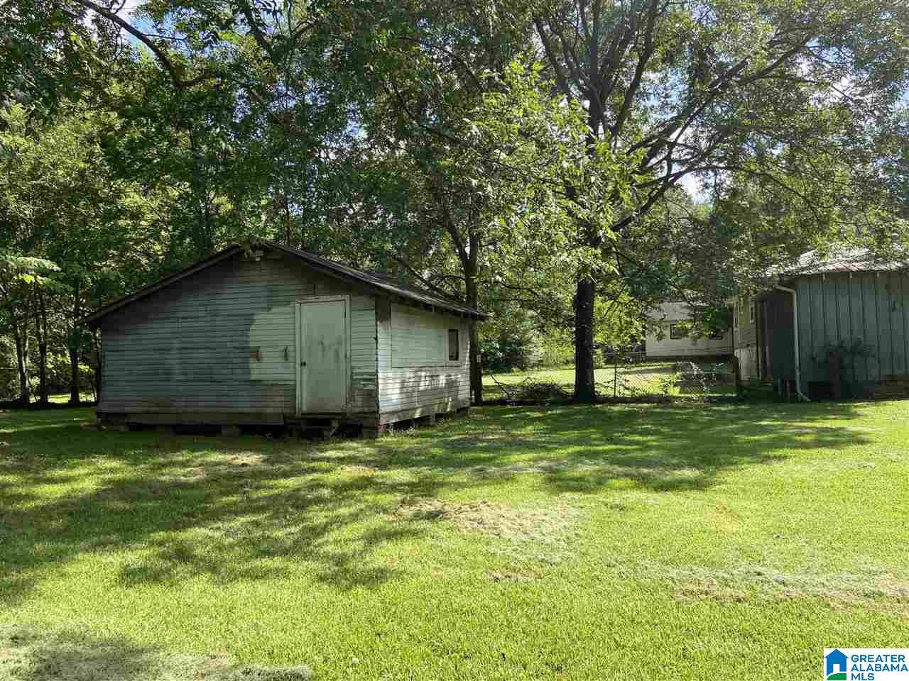 1017 Eastern Valley Road Bessemer, AL 35020 - Photo 6 of 27