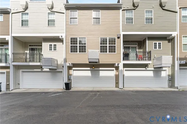 $3,200 | 3904 Village Townes Walk, Glen Allen, VA 23060