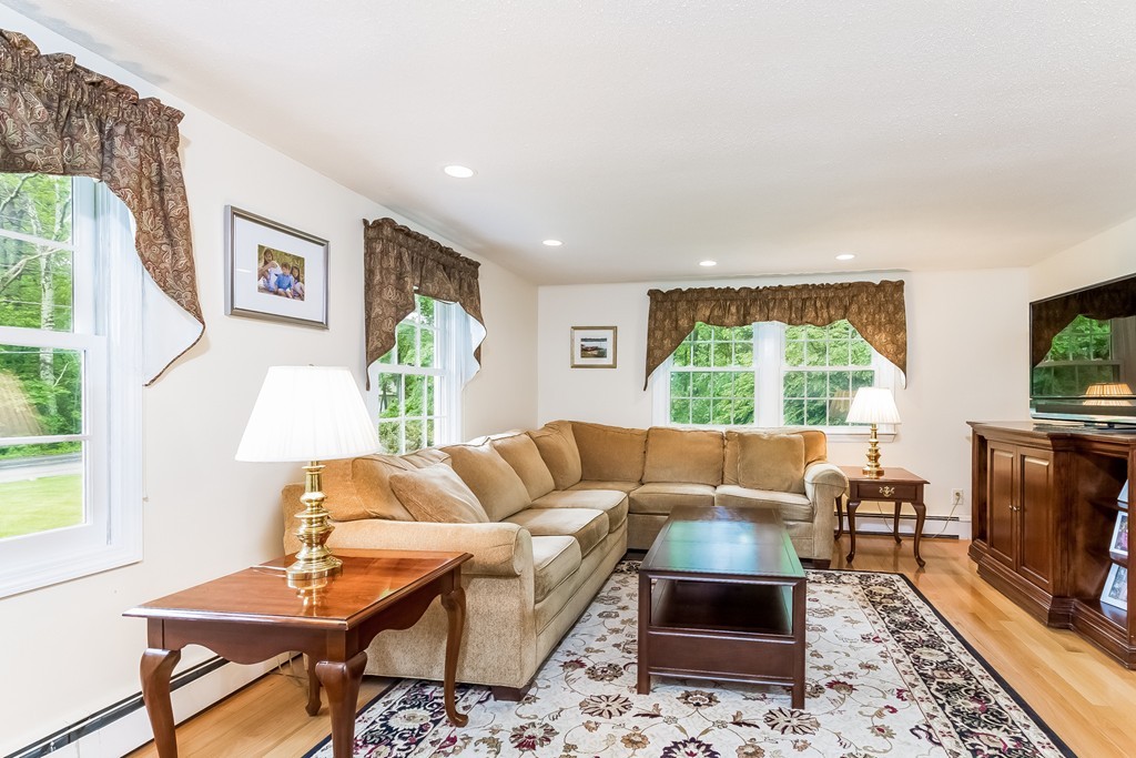 71 Allen Road Easton, MA 02356 - Photo 5 of 24 Gallery Image 5