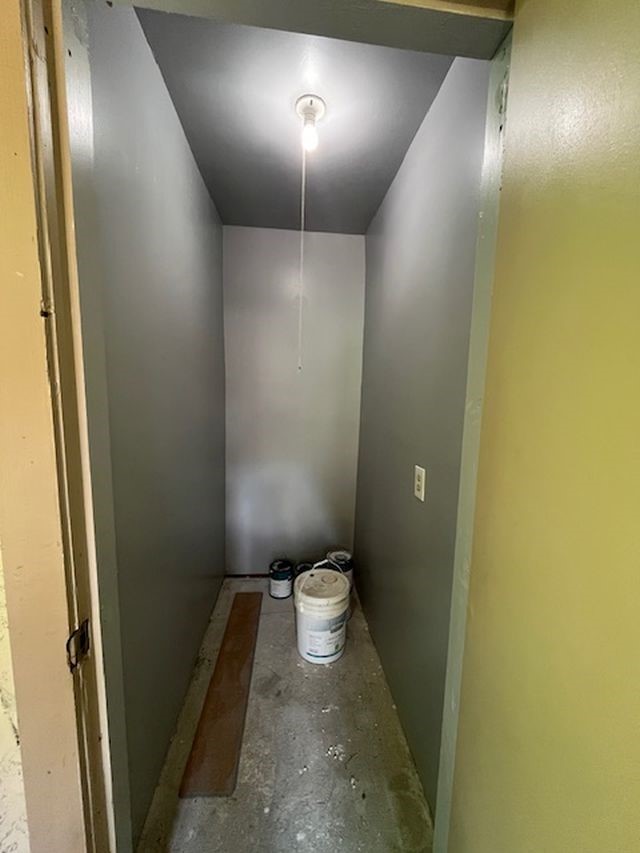 5001 Lamonte Lane, Unit 116 Houston, TX 77092 - Photo 22 of 25 a bathroom with a sink and a toilet