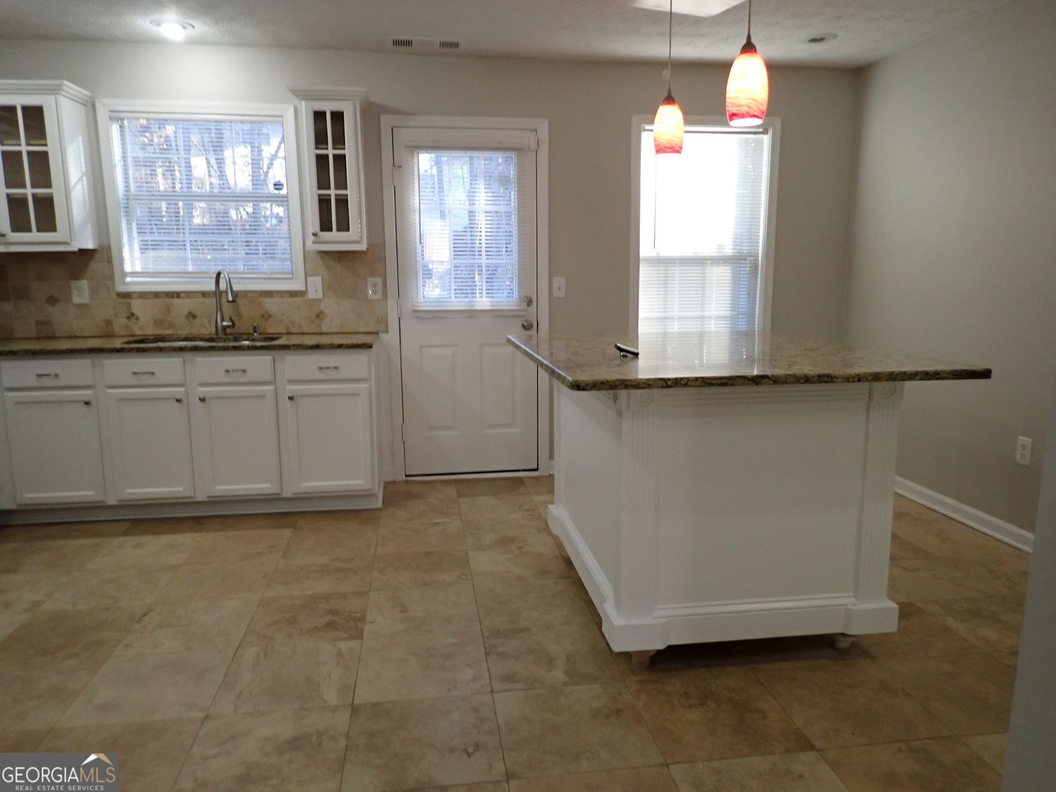 827 Sinclair Way Jonesboro, GA 30238 - Photo 11 of 39