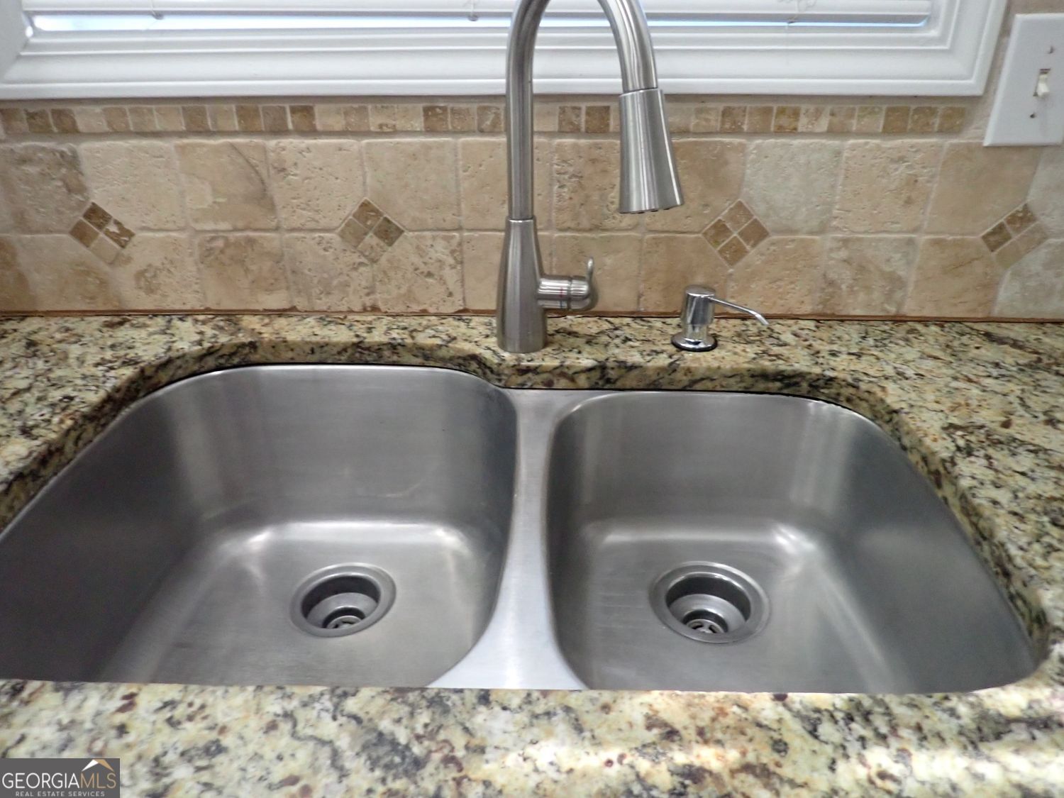 827 Sinclair Way Jonesboro, GA 30238 - Photo 14 of 39