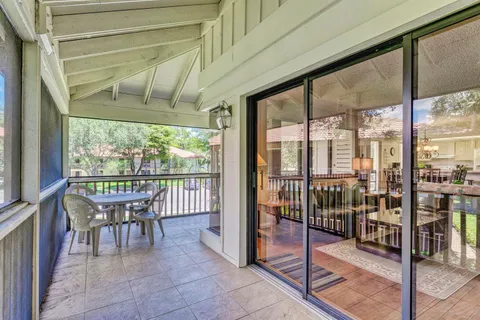 $375,000 | 130 Bracken Wood Road, Palm Beach Gardens, FL 33418