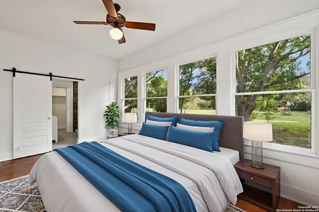 $2,200 | 233 May Street, Castroville, TX 78009