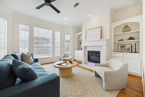 $485,000 | 909 Reinicke Street, Houston, TX 77007