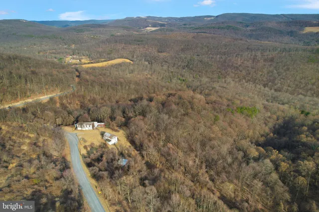 $749,000 | 14600 Williams Road Southeast, Cumberland, MD 21502