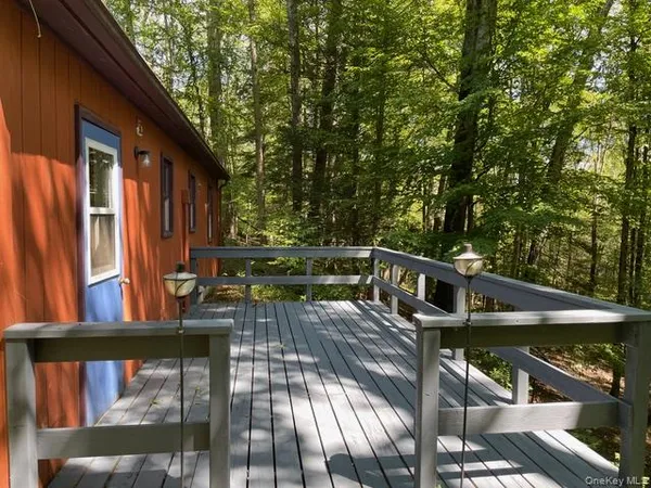 $2,200 | Undisclosed Address, Stone Ridge, NY 12484