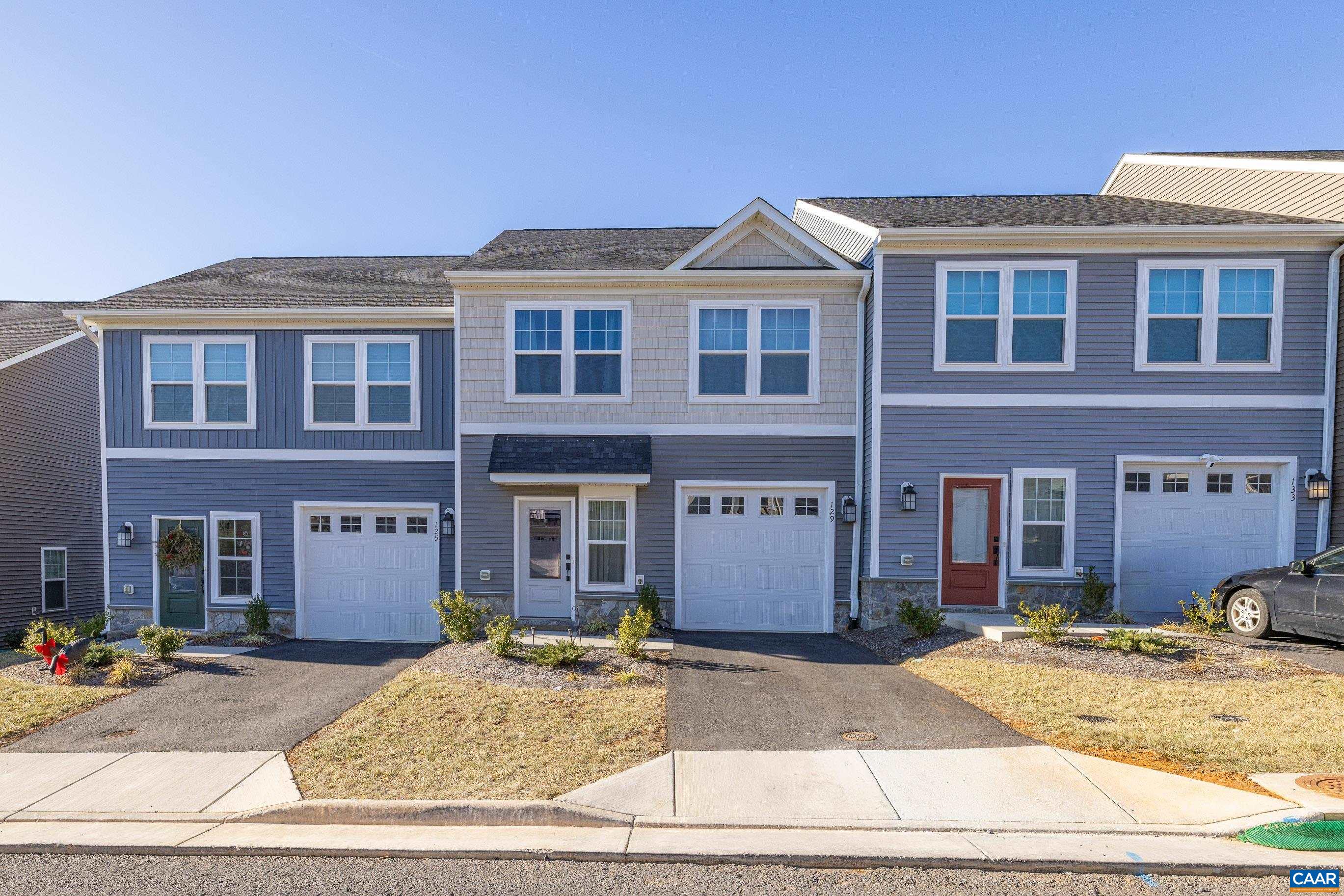 129 Ridgeline Drive Waynesboro, VA 22980 - Photo 2 of 38