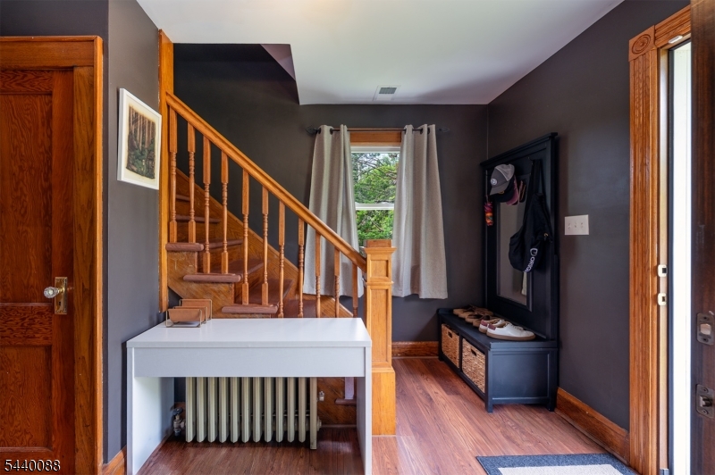 17 Tooker Place Springfield, NJ 07081 - Photo 3 of 24