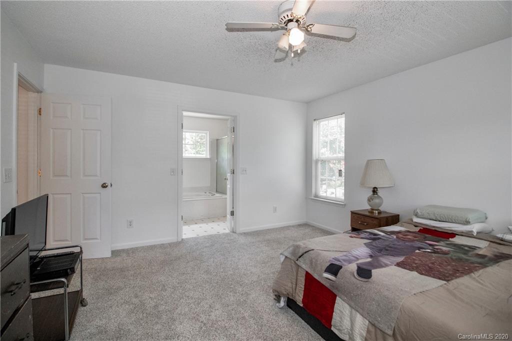 5522 Haybridge Road Charlotte, NC 28269 - Photo 19 of 35 Gallery Image 19