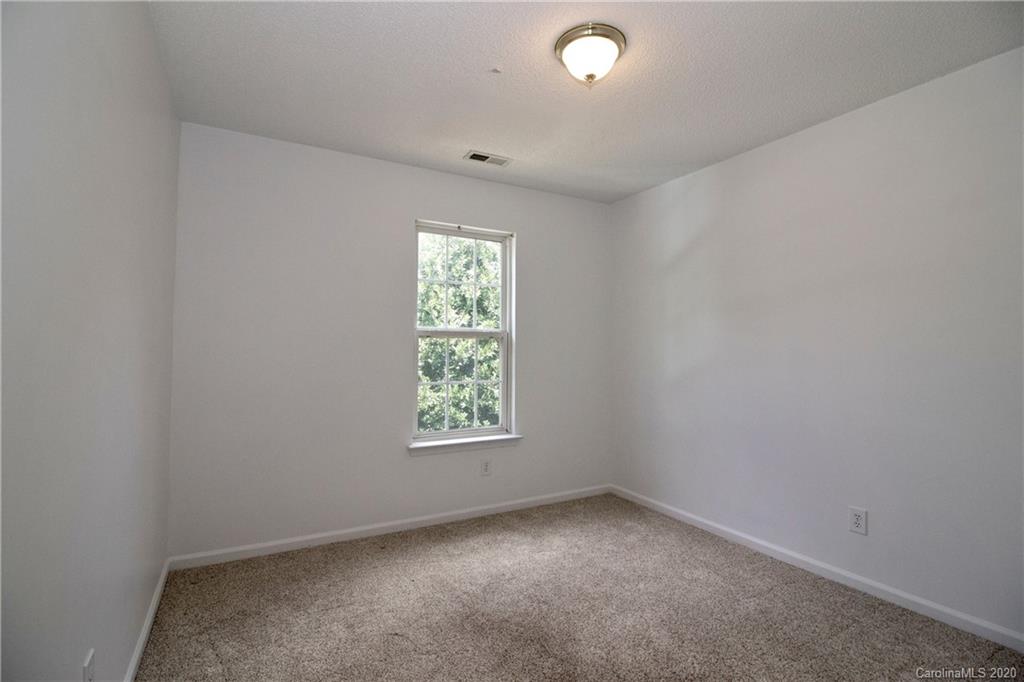 5522 Haybridge Road Charlotte, NC 28269 - Photo 25 of 35 Gallery Image 25