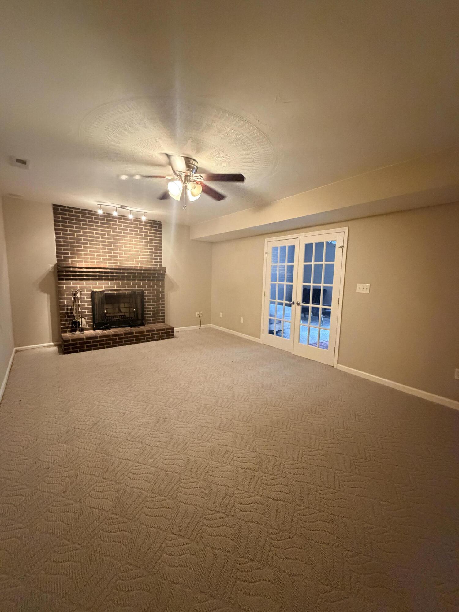 116 Old Brook Road Vinton, VA 24179 - Photo 20 of 21 IMG_4557