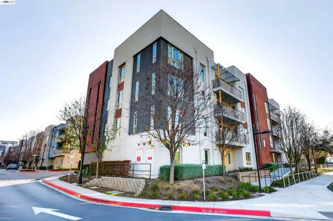 $999,900 | 430 Montague Expressway, Unit 20, Milpitas, CA 95035