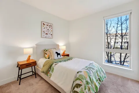 $1,090,000 | 430 Montague Expressway, Unit 20, Milpitas, CA 95035