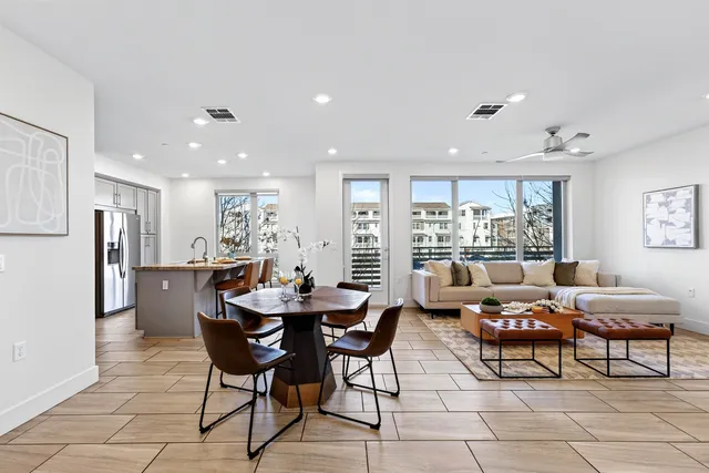 $1,090,000 | 430 Montague Expressway, Unit 20, Milpitas, CA 95035