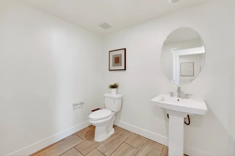 $1,090,000 | 430 Montague Expressway, Unit 20, Milpitas, CA 95035