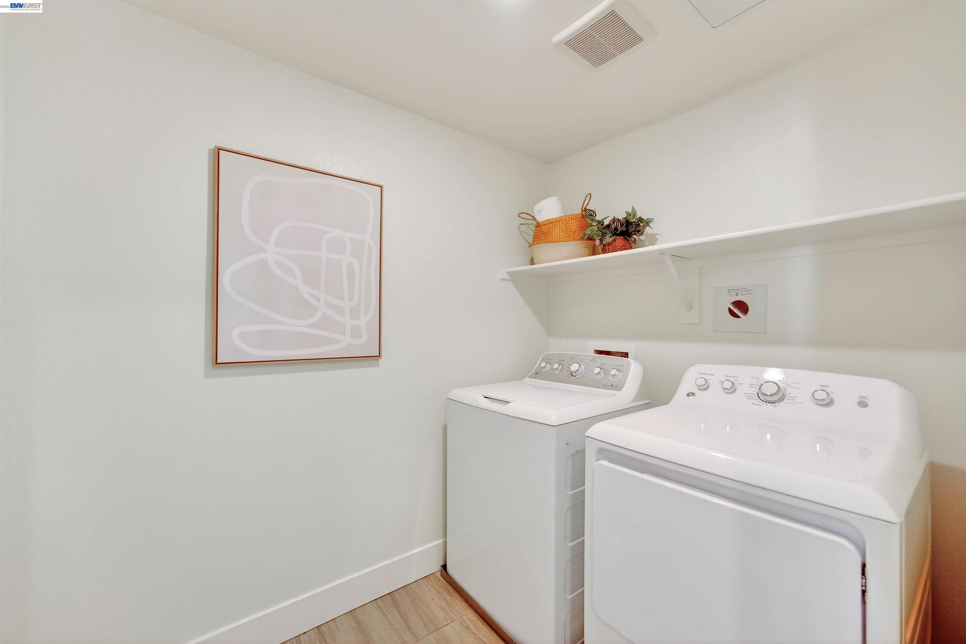 430 Montague Expressway, Unit 20 Milpitas, CA 95035 - Photo 24 of 50 a utility room with dryer and washer
