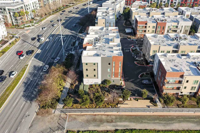 $1,090,000 | 430 Montague Expressway, Unit 20, Milpitas, CA 95035