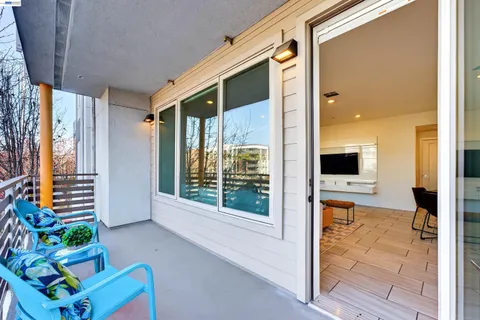 $999,900 | 430 Montague Expressway, Unit 20, Milpitas, CA 95035