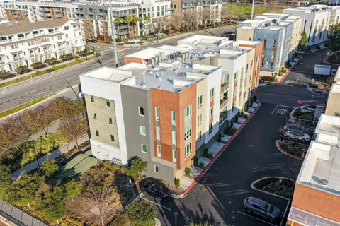 $999,900 | 430 Montague Expressway, Unit 20, Milpitas, CA 95035