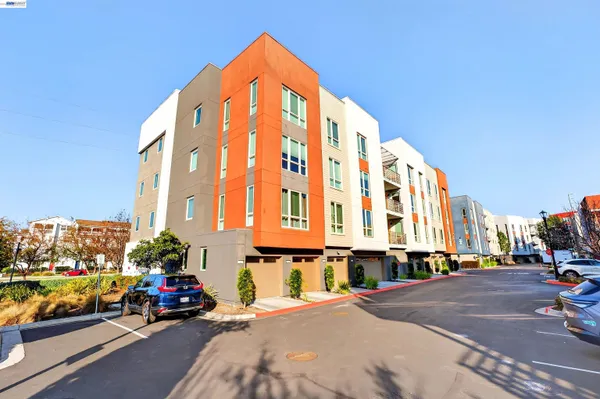 $999,900 | 430 Montague Expressway, Unit 20, Milpitas, CA 95035