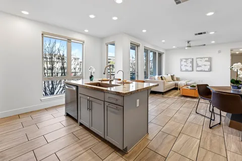 $1,090,000 | 430 Montague Expressway, Unit 20, Milpitas, CA 95035