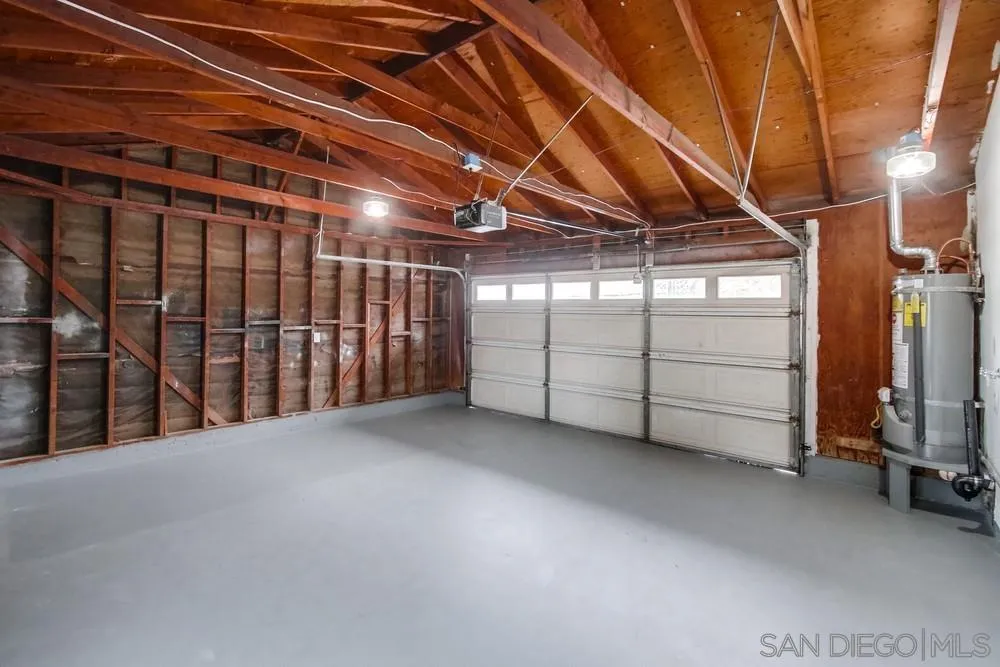 5886 Cowles Mountain Boulevard La Mesa, CA 91942 - Photo 26 of 39 a view of empty room