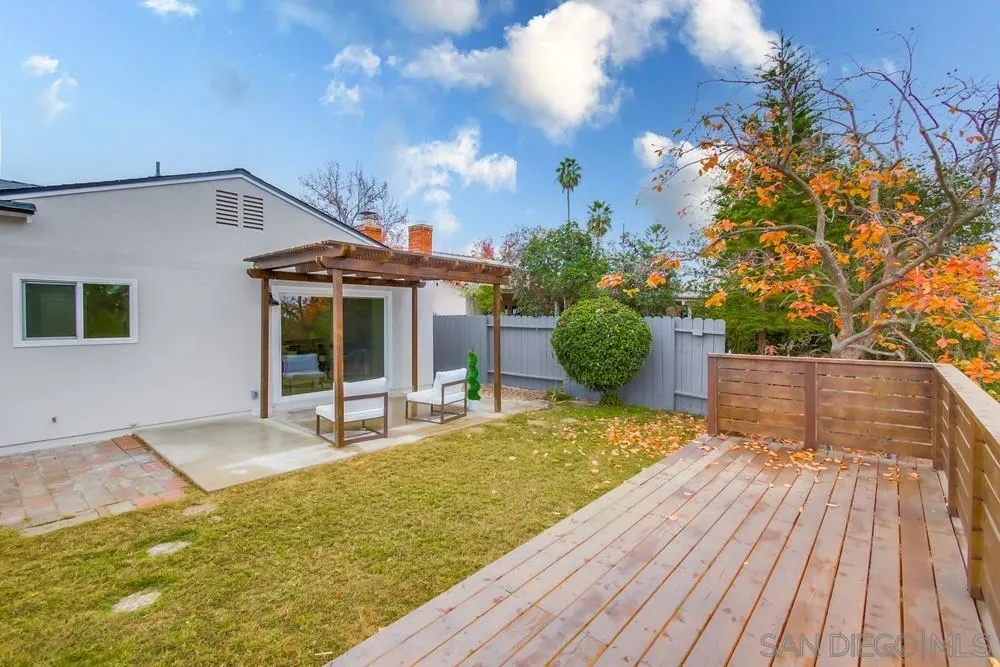 5886 Cowles Mountain Boulevard La Mesa, CA 91942 - Photo 31 of 39 a view of a house with backyard and sitting area