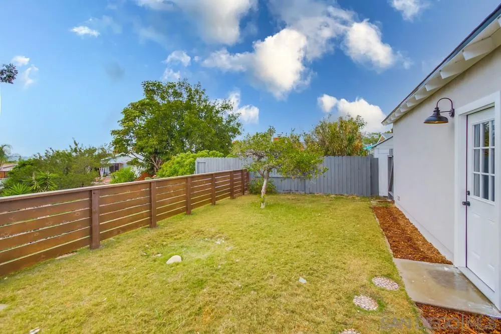5886 Cowles Mountain Boulevard La Mesa, CA 91942 - Photo 33 of 39 a view of an outdoor space and swimming pool
