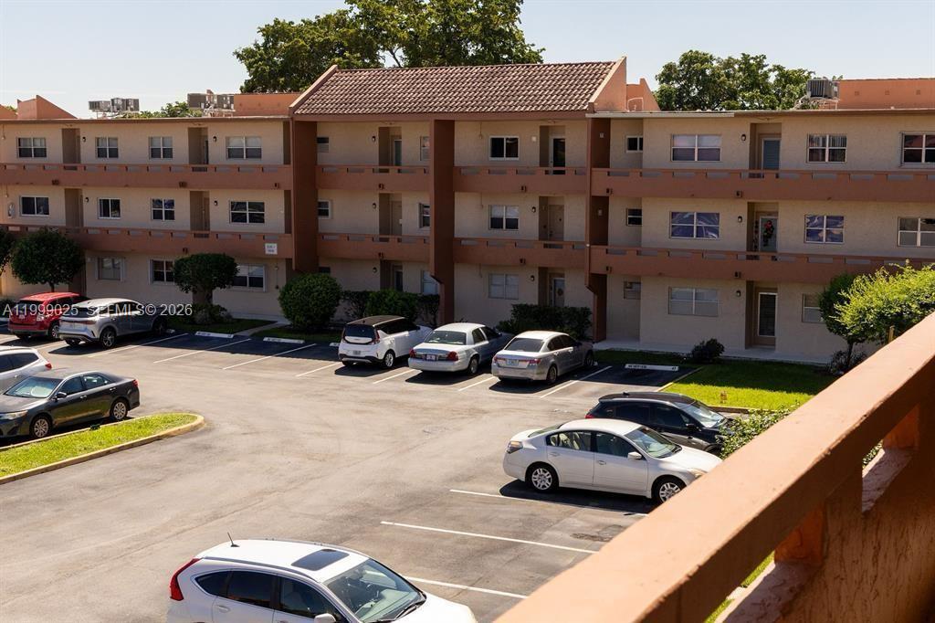 8842 West McNab Road, Unit 302 Tamarac, FL 33321 - Photo 16 of 18
