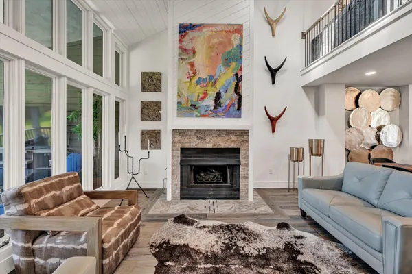 $1,779,900 | 175 Clubhouse Towers Circle, Moneta, VA 24121