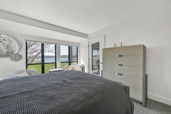 $1,779,900 | 175 Clubhouse Towers Circle, Moneta, VA 24121