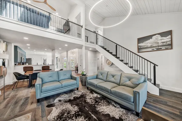 $1,779,900 | 175 Clubhouse Towers Circle, Moneta, VA 24121