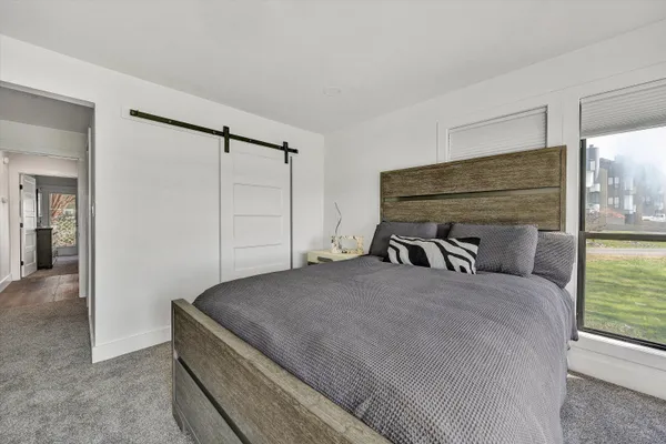 $1,779,900 | 175 Clubhouse Towers Circle, Moneta, VA 24121